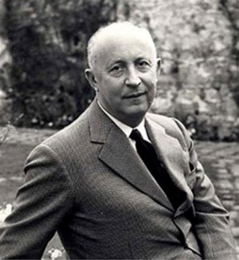 christian dior maquillaje fundador|dior designer español.